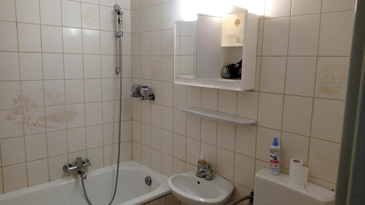 Einzimmerwohnungmit Grossem Balkon Mietersheim Exteriér fotografie