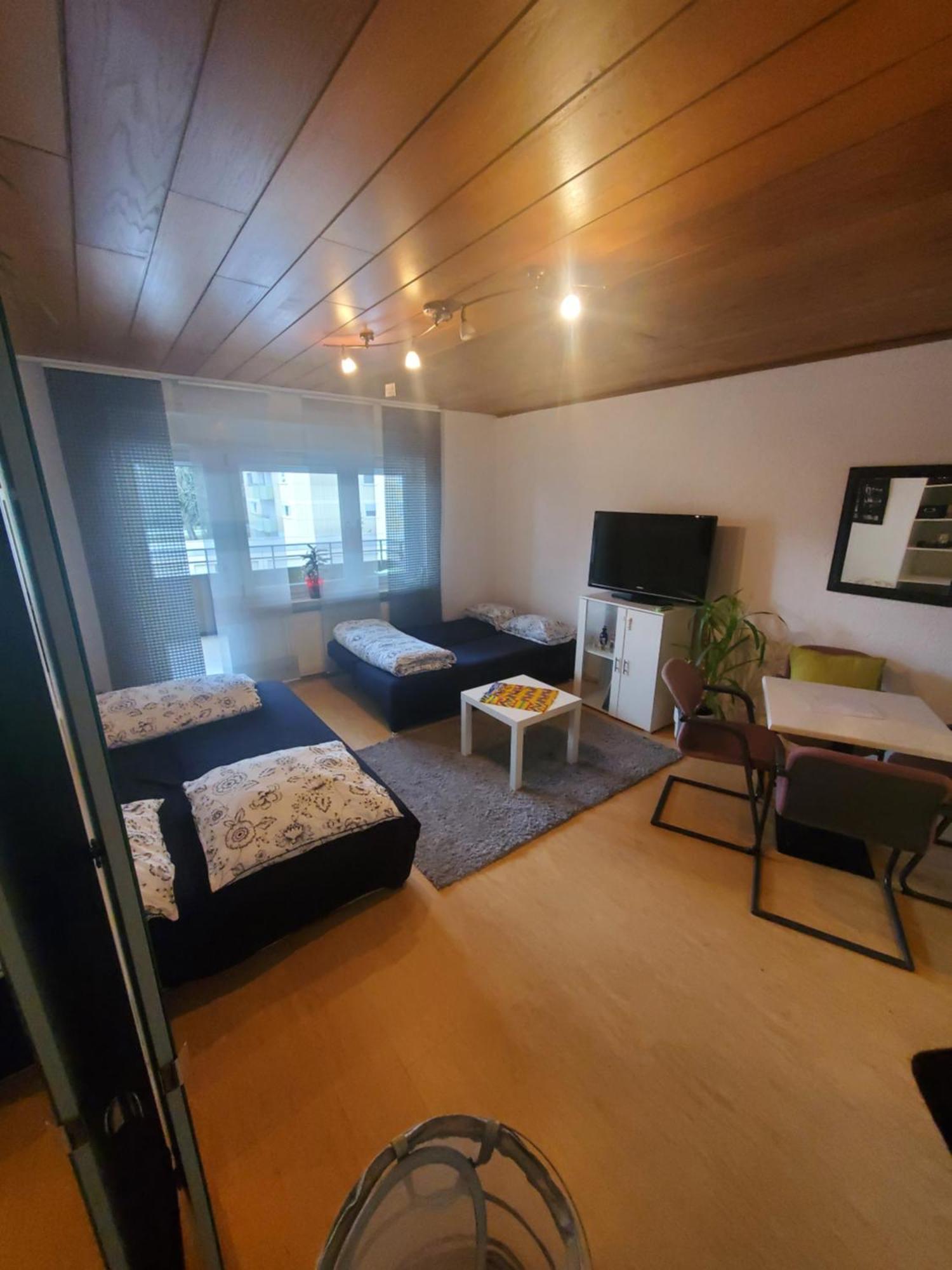 Einzimmerwohnungmit Grossem Balkon Mietersheim Exteriér fotografie
