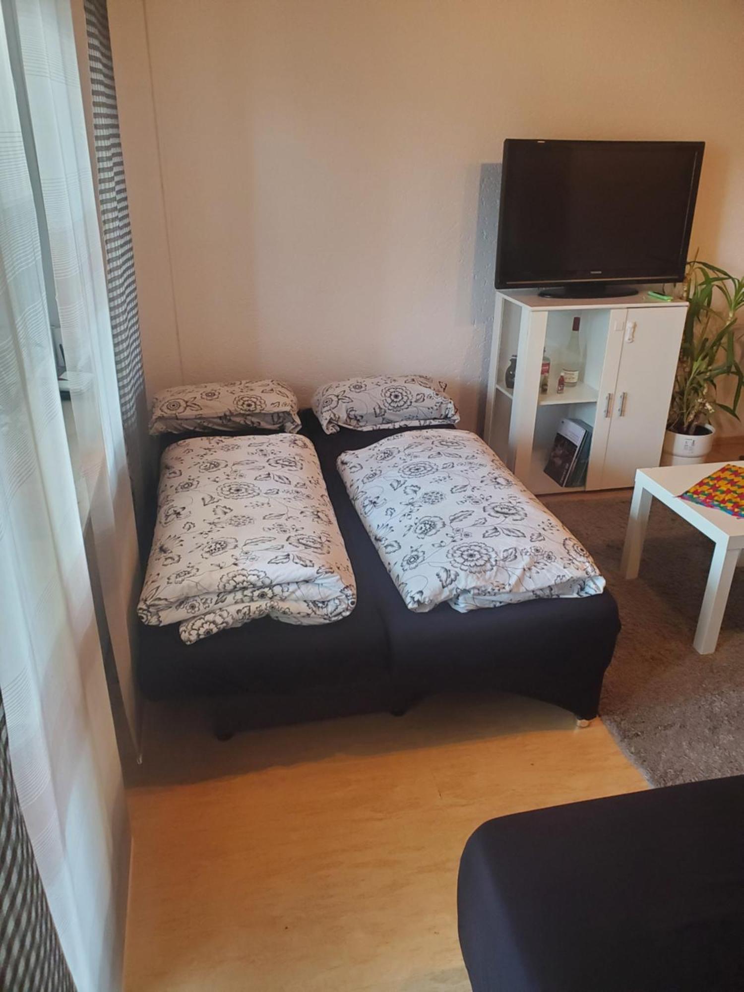 Einzimmerwohnungmit Grossem Balkon Mietersheim Exteriér fotografie